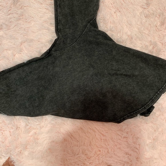 New with tags earthbound black bellbottoms pull on pants - Picture 4 of 5